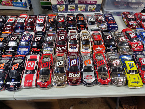 400 piece Nascar collection image 4