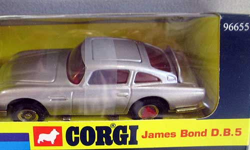 Corgi James Bond Aston Martin