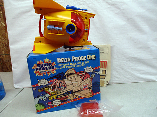 image of Kenner Super Powers Delta Probe One Spaceship with Box
