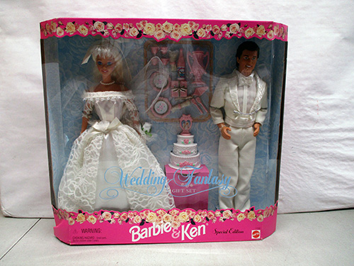 image of Barbie and Ken Wedding Fantasy Gift Set