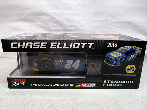image of Lionel Racing Chase Elliott 2016 Die-Cast Car in Box 1/24