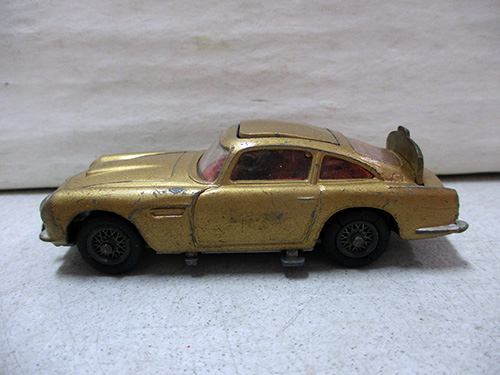 image of Corgi James Bond 007 Aston Martin
