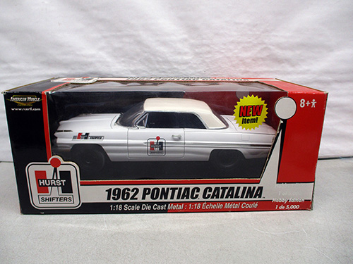 image of 1962 Pontiac Catalina 1:18 Scale Diecast Model