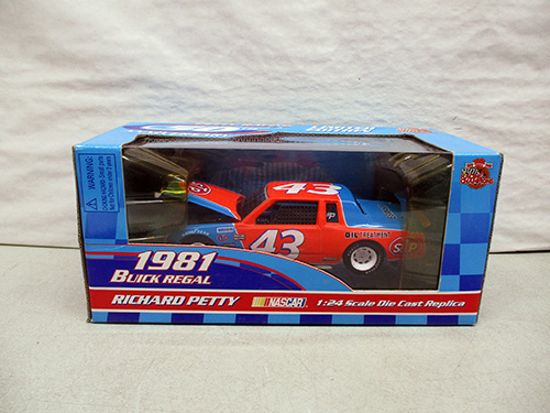 image of 1981 Richard Petty Buick Regal Die-Cast