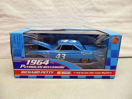 image of Richard Petty 1:24 Scale 1964 Plymouth Belvedere Die-Cast