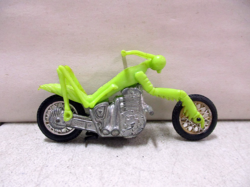 image of Hot Wheels Rrrumblers Praying Mantis Motorcycle