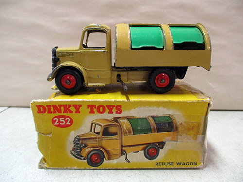 image of Dinky Toys 252 Refuse Wagon with Original Box