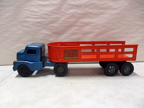 image of Structo Livestock tractor trailer