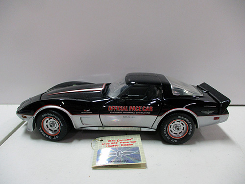 image of Franklin Mint 1977 Chevrolet Corvette Indy Pace Car Die-Cast Model
