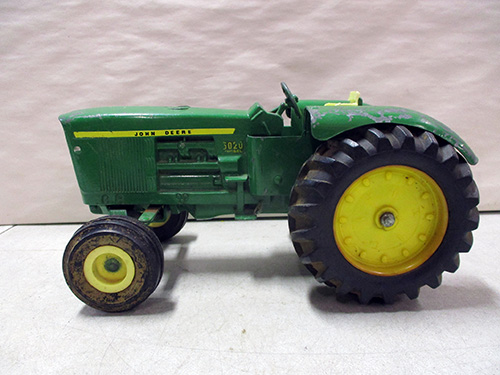 image of John Deere 3020 Toy Tractor with Rubber Tires