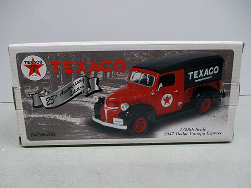 image of Texaco 25th Anniversary 1947 Dodge Canopy Express Diecast Model