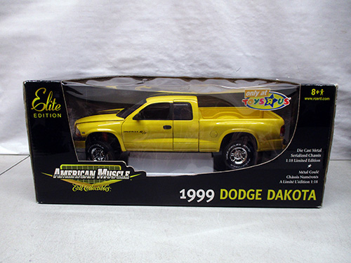 image of American Muscle 1999 Dodge Dakota Diecast Model in Box