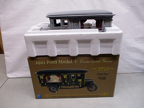 image of Precision Miniatures 1921 Ford Model T Funeral Coach Hearse 1/18