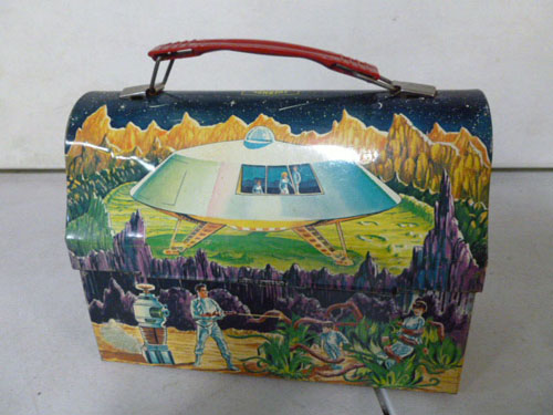 Metal lunchbox collection image 32