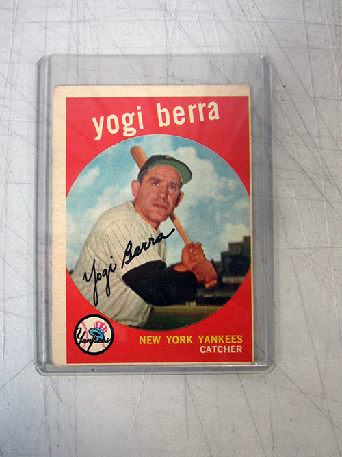 image of 1959 Topps Yogi Berra Baseball Card