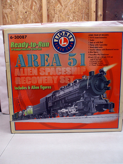 image of Lionel Area 51 Alien Spaceship Recovery Train Set