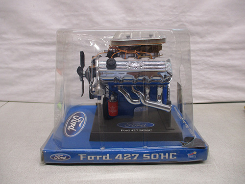 image of Ford 427 SOHC Diecast Engine Model in Packaging