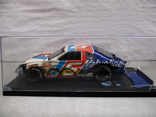 image of Custom Mark Martin Valvoline crashed car 1/24