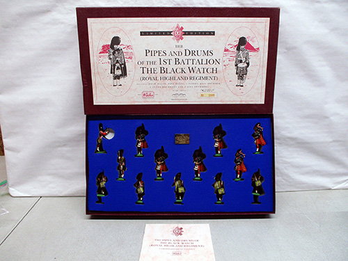 image of Pipes and Drums Set from 1st Battalion Black Watch