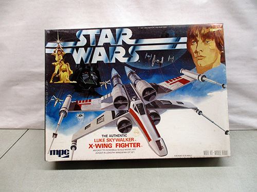 image of MPC Star Wars X-Wing Fighter Model Kit