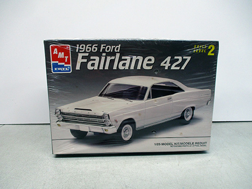 image of AMT 1966 Ford Fairlane 427 1/25 Scale Model Kit