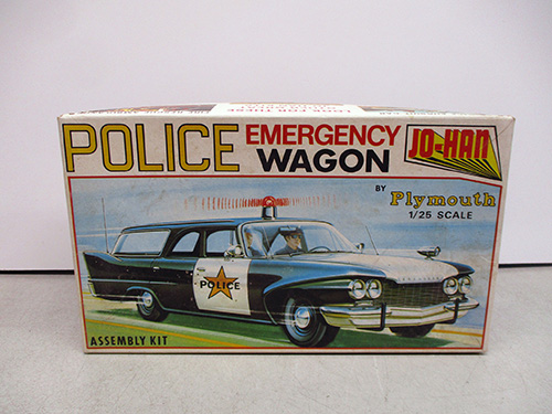 image of Jo-Han 1:25 Scale Police Emergency Wagon Model Kit