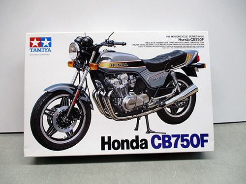 image of Tamiya Honda CB750F Model Kit