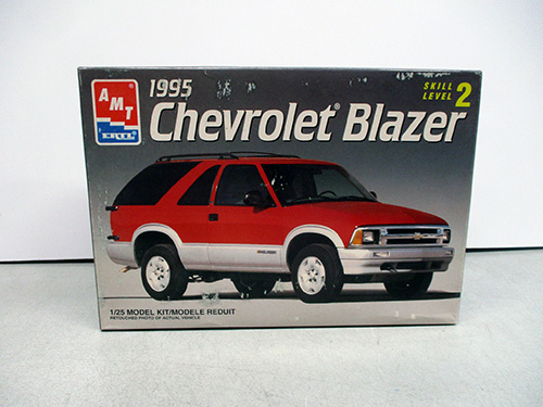 image of 1995 AMT Chevrolet Blazer Model Kit (1:25 Scale)