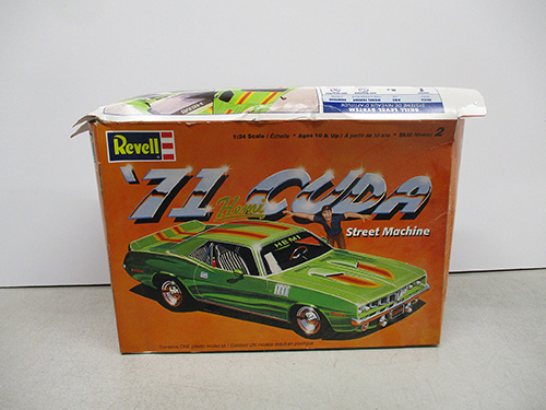 image of Revell 1971 Plymouth Cuda Street Machine Model Kit