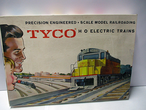 image of Tyco HO Scale Electric Train Set Packaging