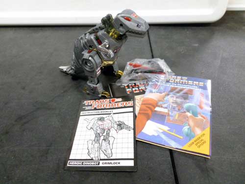 image of transformers G1 collectible 19