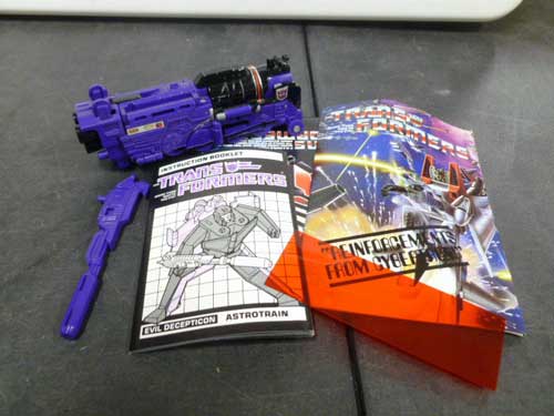 image of transformers G1 collectible 29