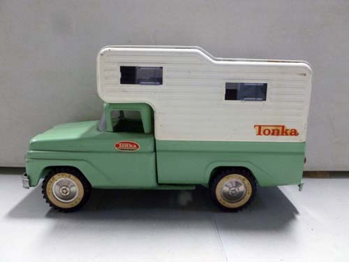 vintage diecast image 3